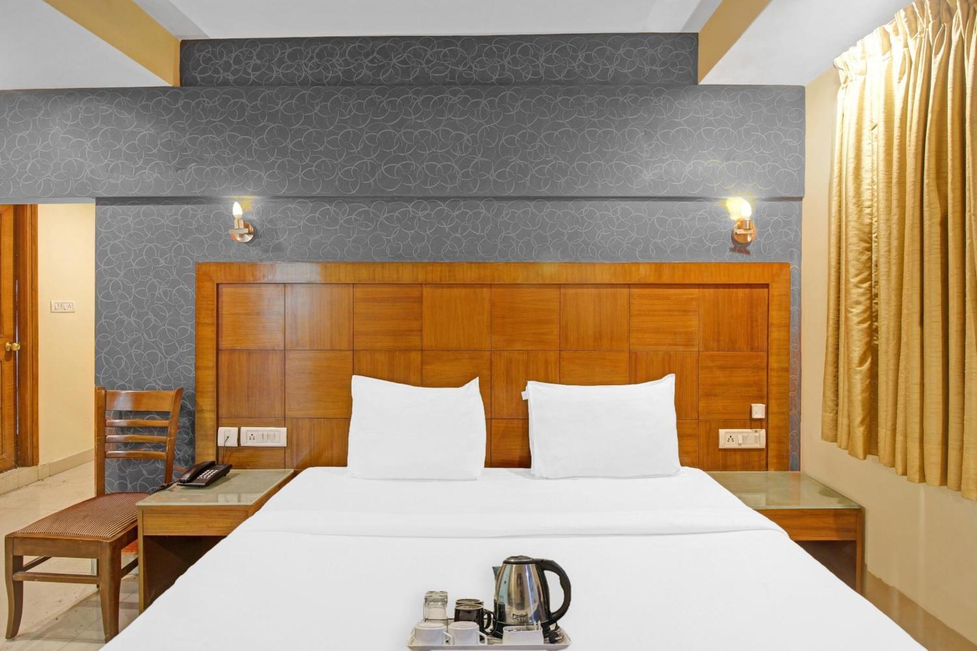 Townhouse The Grand Plaza Hotel Hyderabad Eksteriør billede
